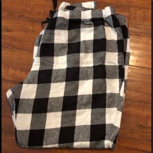 Buffalo check old navy sleep pants. Size 2X.